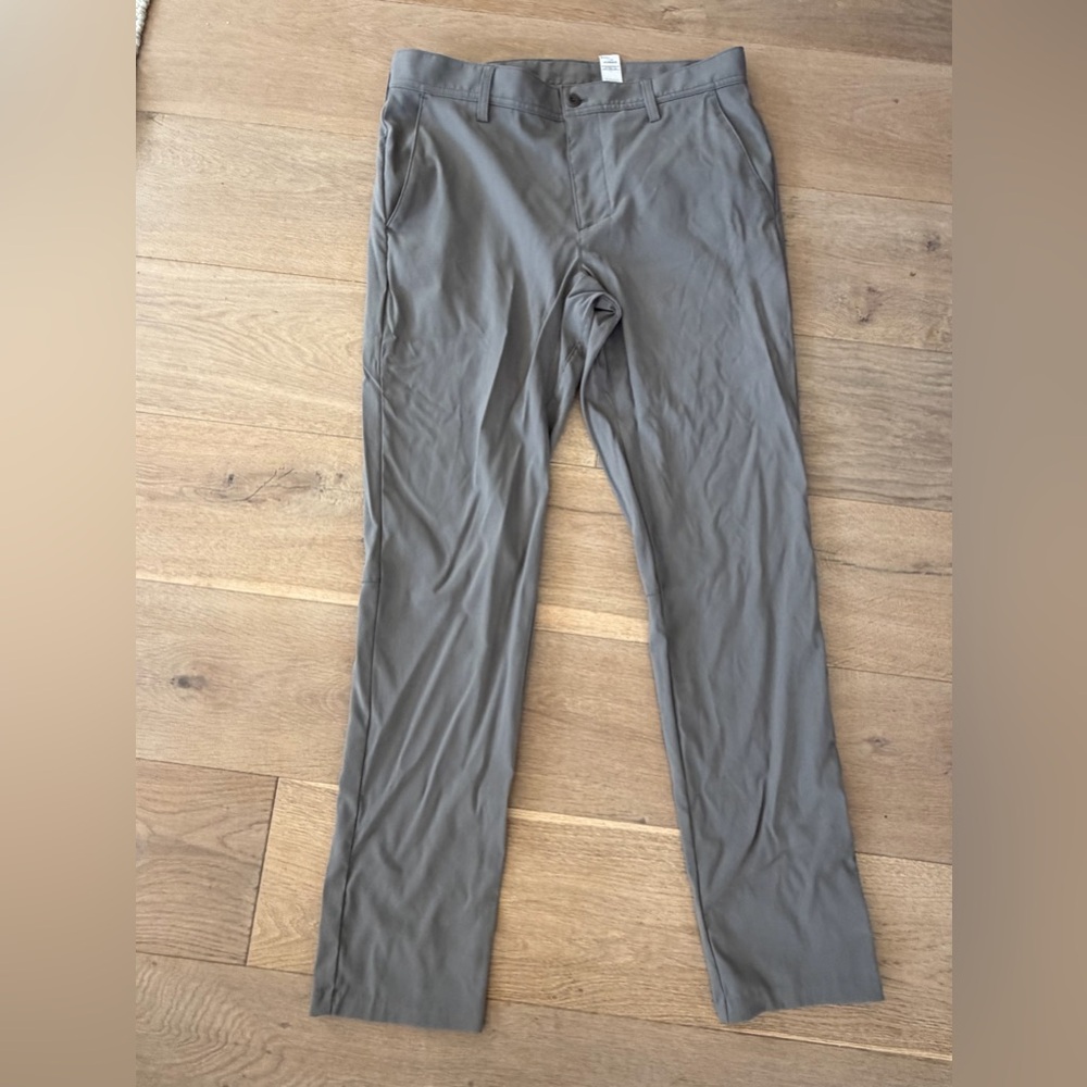 LL Bean VentureStretch Commuter Chinos gray - size 34 x 34